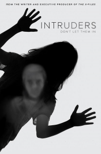 voir serie Intruders en streaming