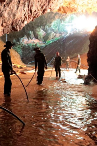 voir Thai cave rescue saison 1 épisode 5